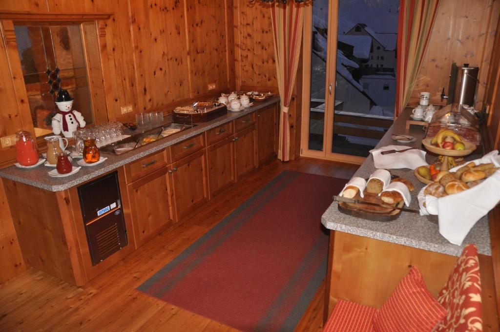 Gasthof Valluga Sankt Christoph Am Arlberg Exterior foto